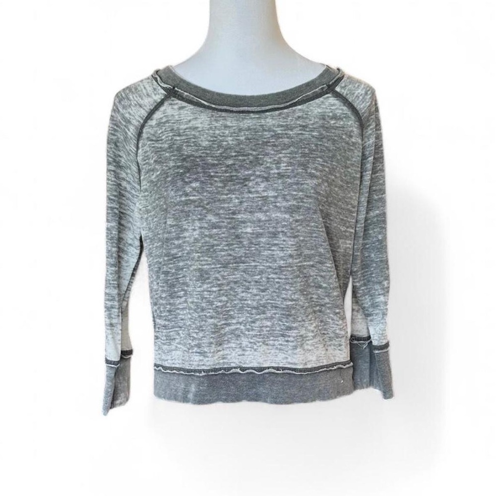 Mudd grey and white long sleeve thin sweater / shirt with a relaxed fit